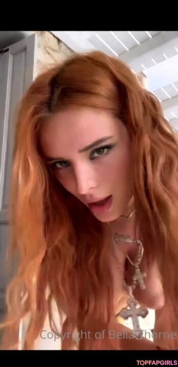 Bella Thorne – OnlyFans nude leaks 264