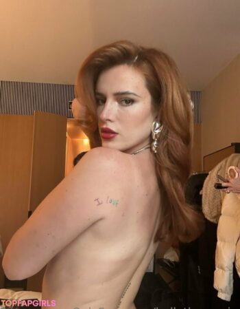 Bella Thorne – OnlyFans nude leaks 296