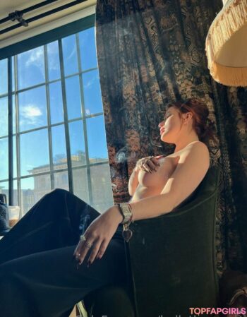Bella Thorne – OnlyFans nude leaks 318